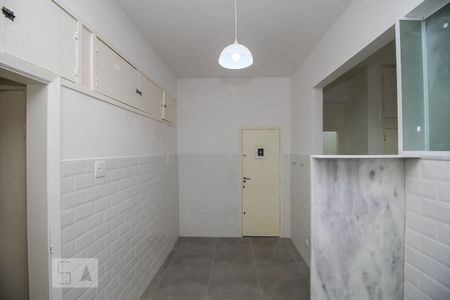Apartamento para alugar com 200m², 3 quartos e 2 vagas Apartamento para alugar com 200m², 3 quartos e 2 vagasÁrea de Serviço