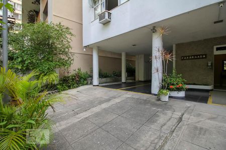 Apartamento para alugar com 200m², 3 quartos e 2 vagas Apartamento para alugar com 200m², 3 quartos e 2 vagasÁrea comum