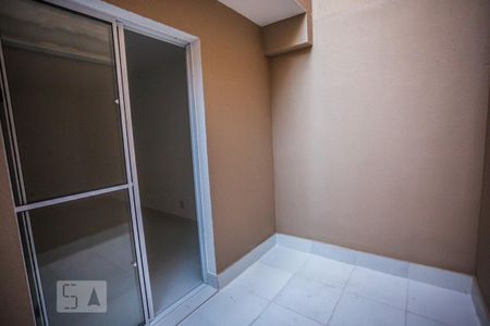 Varanda de kitnet/studio para alugar com 1 quarto, 26m² em Parque Jabaquara, São Paulo