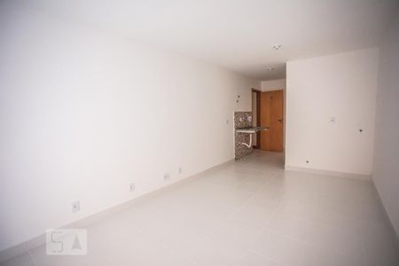 Sala / Quarto de kitnet/studio para alugar com 1 quarto, 26m² em Parque Jabaquara, São Paulo