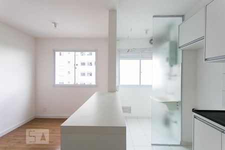 Sala e Cozinha de apartamento para alugar com 2 quartos, 43m² em Brás, São Paulo