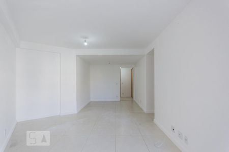 Sala de apartamento para alugar com 3 quartos, 100m² em Anil, Rio de Janeiro
