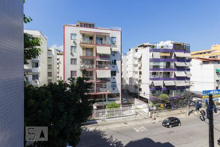 Vista de apartamento para alugar com 3 quartos, 100m² em Anil, Rio de Janeiro