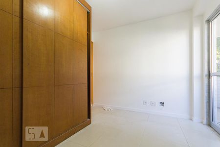 Apartamento à venda com 100m², 3 quartos e 1 vagaQuarto 2