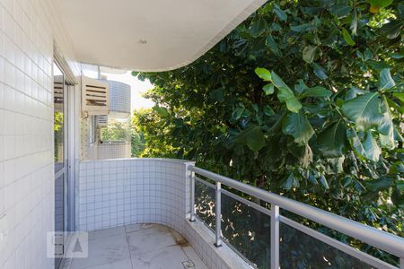 Apartamento à venda com 100m², 3 quartos e 1 vagaVaranda Suíte/Quarto 2