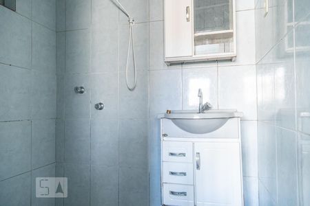 Banheiro de kitnet/studio para alugar com 1 quarto, 40m² em Cidade Líder, São Paulo