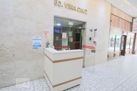 Comum - Fachada do Bloco do Prédio de apartamento para alugar com 1 quarto, 55m² em Gonzaga, Santos