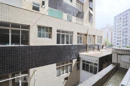 Vista da Sala - Área Comum do corredor de apartamento para alugar com 1 quarto, 55m² em Gonzaga, Santos