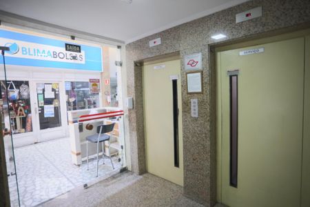 Apartamento para alugar com 55m², 1 quarto e 1 vagaÁrea Comum - Elevadores da Entrada do Prédio