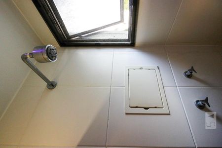 Apartamento à venda com 89m², 3 quartos e 1 vaga Apartamento à venda com 89m², 3 quartos e 1 vagaChuveiro - Banheiro da Suíte