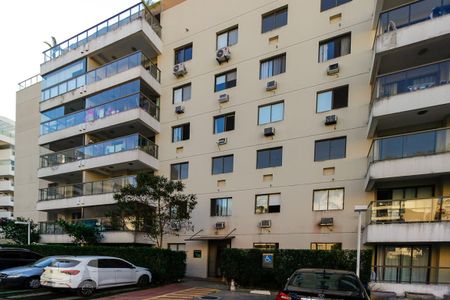 Apartamento à venda com 89m², 3 quartos e 1 vaga Apartamento à venda com 89m², 3 quartos e 1 vagaFachada do bloco