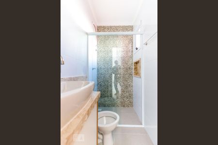 Banheiro de apartamento para alugar com 1 quarto, 37m² em Vila Isolina Mazzei, São Paulo