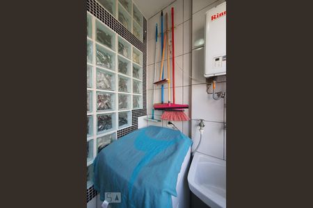 Apartamento para alugar com 67m², 3 quartos e 1 vagaÁrea de serviço