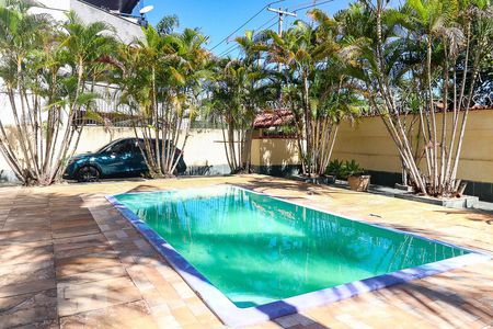 Casa à venda com 650m², 6 quartos e 6 vagasÁrea Externa