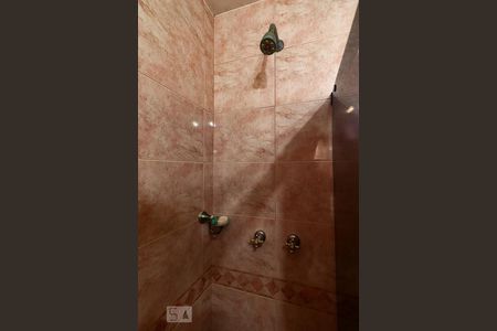 Casa à venda com 650m², 6 quartos e 6 vagasBanheiro Dormitórios 3 e 4