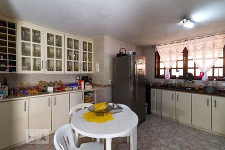 Casa à venda com 650m², 6 quartos e 6 vagasCozinha