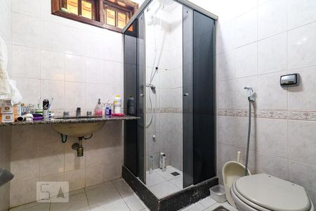 Casa à venda com 650m², 6 quartos e 6 vagasBanheiro Dormitorio 1