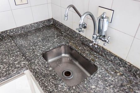 Apartamento à venda com 65m², 2 quartos e 1 vagaCozinha - Torneira