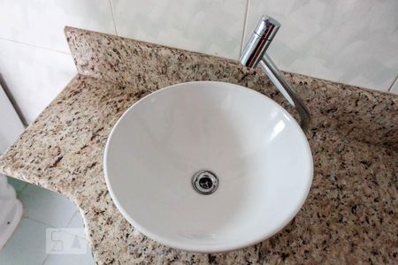 Apartamento à venda com 65m², 2 quartos e 1 vagaBanheiro 