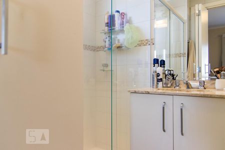 Apartamento à venda com 82m², 3 quartos e 2 vagasBanheiro da Suíte