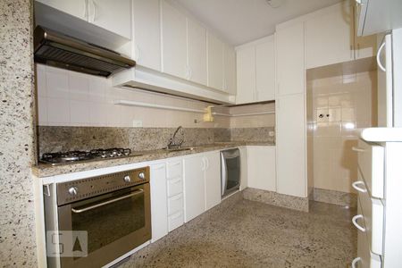 Apartamento à venda com 89m², 2 quartos e 1 vagaCozinha