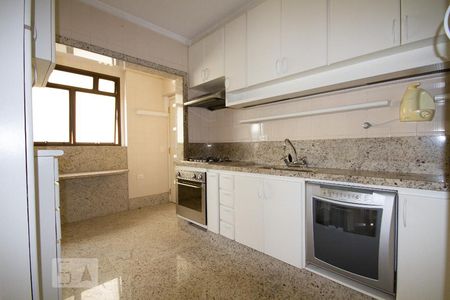Apartamento à venda com 89m², 2 quartos e 1 vagaCozinha