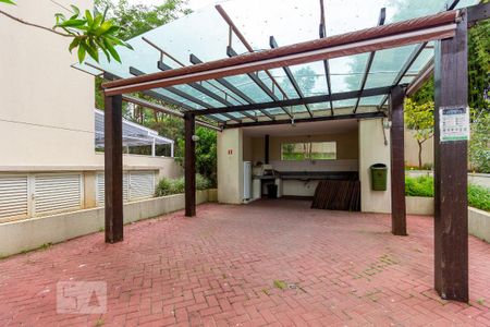 Churrasqueira de apartamento à venda com 2 quartos, 74m² em Jardim Tupanci, Barueri