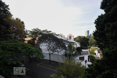 Casa de condomínio à venda com 300m², 3 quartos e 4 vagas Casa de condomínio à venda com 300m², 3 quartos e 4 vagasVista do quarto 2