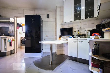 Casa de condomínio à venda com 300m², 3 quartos e 4 vagas Casa de condomínio à venda com 300m², 3 quartos e 4 vagasCozinha