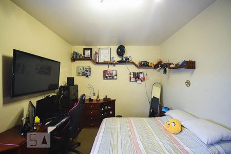 Casa de condomínio à venda com 300m², 3 quartos e 4 vagas Casa de condomínio à venda com 300m², 3 quartos e 4 vagasQuarto 2