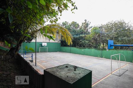 Casa de condomínio à venda com 300m², 3 quartos e 4 vagas Casa de condomínio à venda com 300m², 3 quartos e 4 vagasQuadra