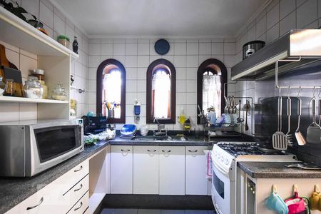 Casa de condomínio à venda com 300m², 3 quartos e 4 vagas Casa de condomínio à venda com 300m², 3 quartos e 4 vagasCozinha