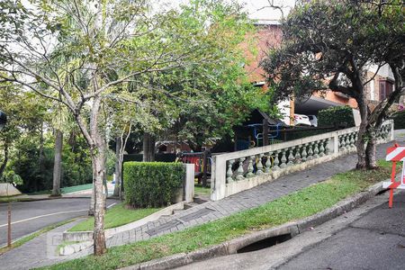 Casa de condomínio à venda com 300m², 3 quartos e 4 vagas Casa de condomínio à venda com 300m², 3 quartos e 4 vagasPlayground