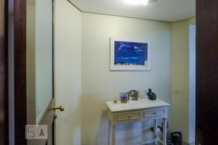 Entradade Apartamento com 4 quartos, 220m² Vila Mariana