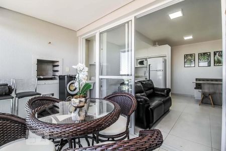 Apartamento para alugar com 61m², 2 quartos e 1 vaga Apartamento para alugar com 61m², 2 quartos e 1 vagaVaranda da Sala (detalhe churrasqueira ao fundo)