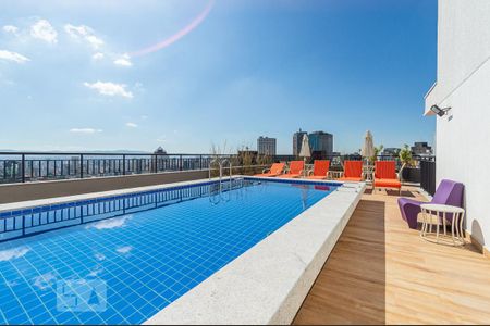 Studio à venda com 25m², 1 quarto e sem vaga Studio à venda com 25m², 1 quarto e sem vagaPiscina