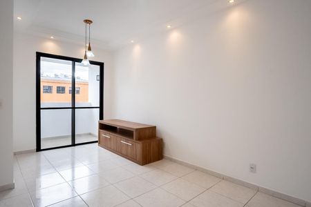 Sala de apartamento para alugar com 3 quartos, 62m² em Vila Carrão, São Paulo