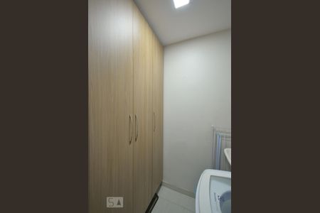 Apartamento à venda com 45m², 2 quartos e 1 vagaArea de Serviço