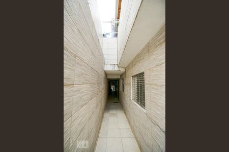 Casa de condomínio para alugar com 40m², 1 quarto e sem vagaCorredor lateral