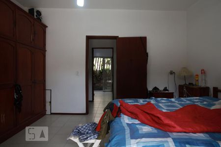 Casa à venda com 400m², 6 quartos e 2 vagasQuarto 5