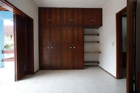 Casa à venda com 400m², 6 quartos e 2 vagasQuarto 1