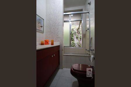 Casa à venda com 400m², 6 quartos e 2 vagasBanheiro 2