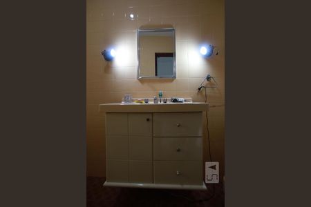 Casa à venda com 400m², 6 quartos e 2 vagasBanheiro 1