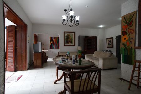 Sala de casa à venda com 6 quartos, 400m² em Tijuca, Rio de Janeiro
