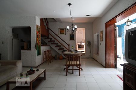 Sala de casa à venda com 6 quartos, 400m² em Tijuca, Rio de Janeiro