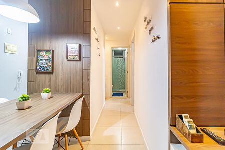 Apartamento à venda com 52m², 2 quartos e 1 vaga Apartamento à venda com 52m², 2 quartos e 1 vagaCorredor