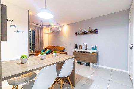 Sala de apartamento à venda com 2 quartos, 52m² em Taquara, Rio de Janeiro