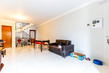 Sala de casa à venda com 3 quartos, 160m² em Vila Mazzei, São Paulo
