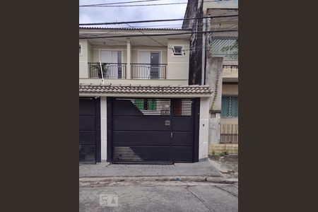 Casa à venda com 160m², 3 quartos e 2 vagasFachada