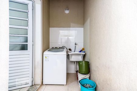 Casa à venda com 160m², 3 quartos e 2 vagasÁrea de Serviço